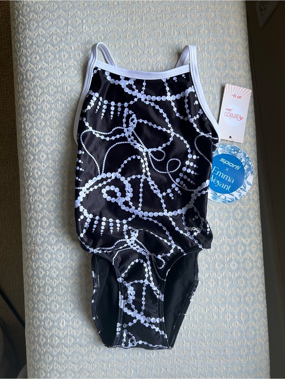 Girl’s Sporti Black & White pearl Pattern One-Piece Bathing suit. Y24. NEW. Tags